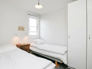 3 Schlafzimmer, Babybetten