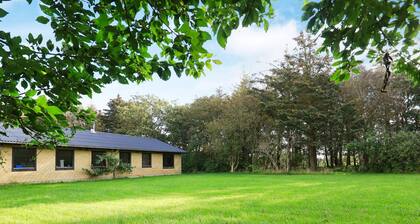 Retreat With Billiards and Hot Tub
