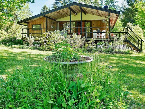 6 Person Holiday Home in Ljusterö