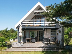 Exterior - Modern Holiday Home in Ebeltoft With Terrace (Ebeltoft)
