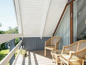 Balcony - Modern Holiday Home in Ebeltoft With Terrace (Ebeltoft)