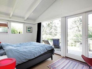2 bedrooms, cots/infant beds - Luxurious Holiday Home in Hovedstaden With Terrace (Vejby)