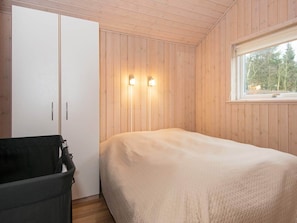 4 bedrooms