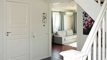 3 bedrooms, individually furnished