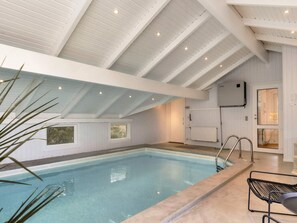 House | Pool