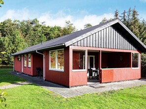 Exterior - Traditional Holiday Home in Blåvand With Sauna (Blavand)