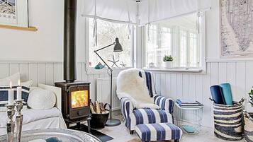 1 Schlafzimmer, individuell eingerichtet