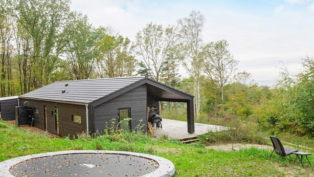 Property grounds - Idyllic Holiday Home in Asnæs With Sauna (Asnaes)