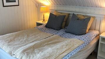 3 bedrooms, individually furnished
