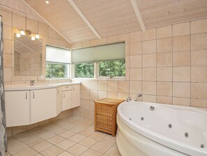 Bathroom - Secluded Holiday Home in Bedsted Thy With Terrace (Bedsted)