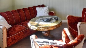 Living room - 6 Person Holiday Home in Ålesund (Alesund)