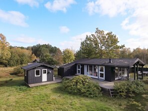 Exterior - Elegant Holiday Home in Nordjylland near Sea (Læsø)