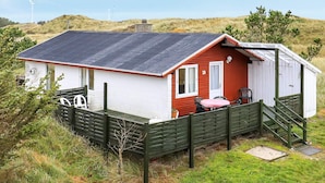 Unclassified image, 3 of 18, button - Traditional Holiday Home in Jutland With Roofed Terrace (Hirtshals)