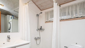 Unclassified image, 5 of 18, button - Traditional Holiday Home in Jutland With Roofed Terrace (Hirtshals)