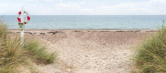 Seaside Charm in Gjerrild-by Traum