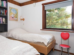2 bedrooms