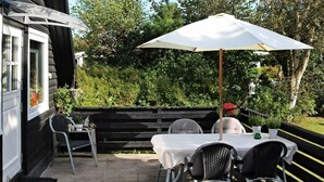 Balcony - Simplistic Holiday Home in Jutland With Terrace (Storvorde)