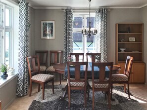 House | Dining