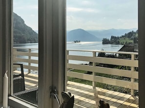 House | Lake view