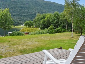 House | Property grounds - 6 Person Holiday Home in Bofjorden (Surnadal)