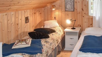 House | 3 bedrooms, individually furnished