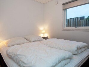 2 bedrooms