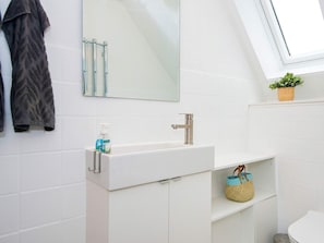 Apartment | Bathroom