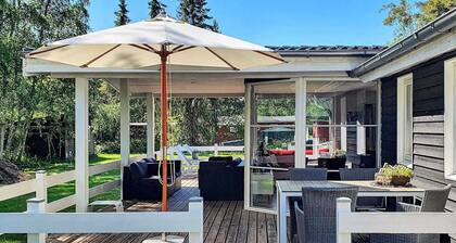 Simplistic Holiday Home in Gørlev near Sea