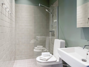 Shower, towels