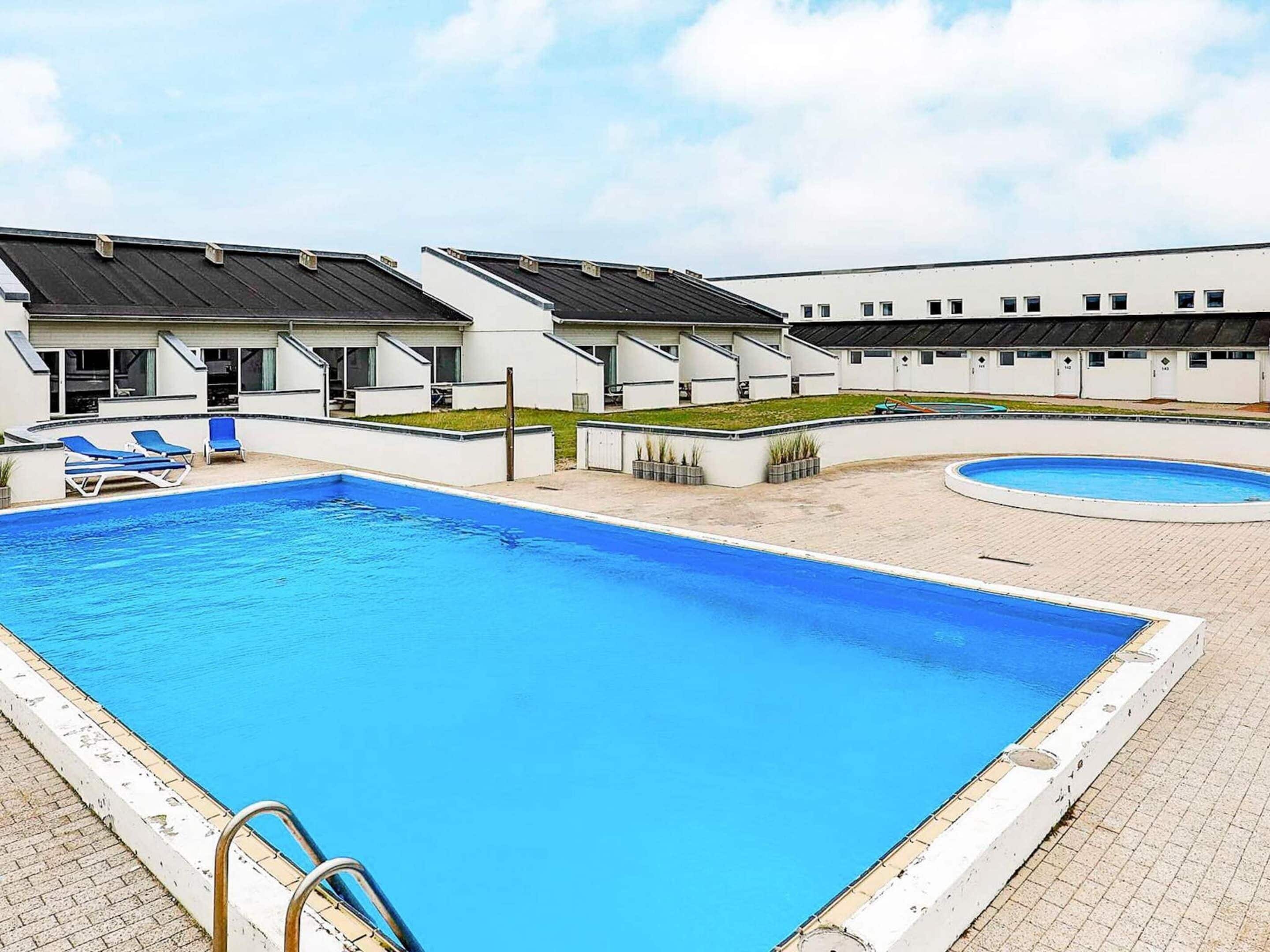 Apartment | Pool | Indoor pool, outdoor pool