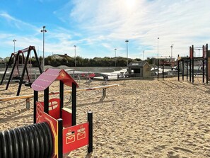 Casa | 1 dormitorio, mobiliario individual, ropa de cama