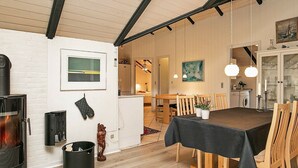 Dining - Serene Holiday Home in Vestervig With Terrace (Vestervig)