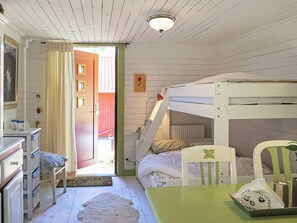 1 bedroom, individually furnished