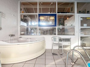 House | Spa treatment - 9 Person Holiday Home in Saltum (Saltum)