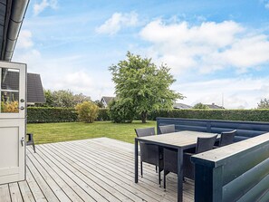 House | Outdoor dining - 4 Person Holiday Home in Assens (Assens)