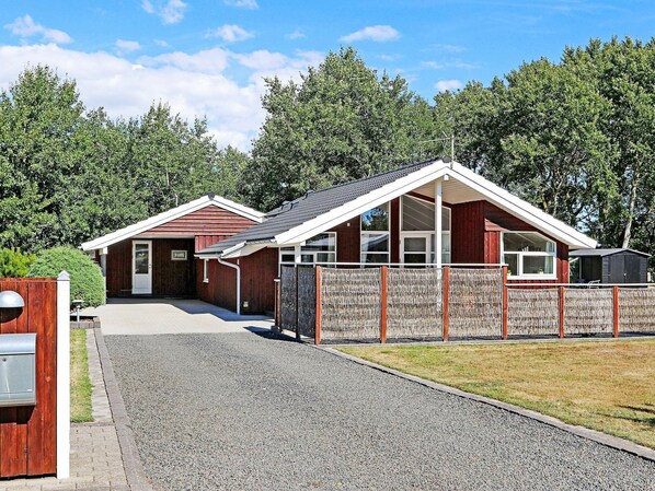 Exterior - Lavish Holiday Home in Lolland With Whirlpool (Rodby)