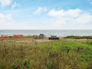 ชายหาด