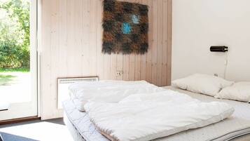 House | 5 bedrooms, individually furnished