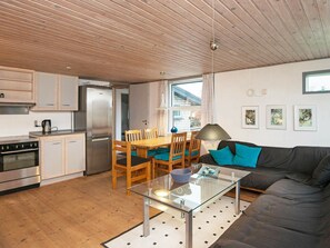 DVD player - Comfortable Holiday Home in Borkop With Terrace (Borkop)
