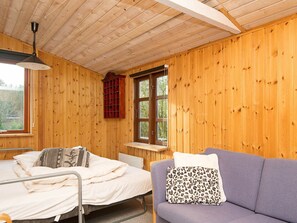 2 Schlafzimmer, Babybetten