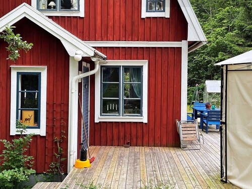 4 Person Holiday Home in Karlsborg