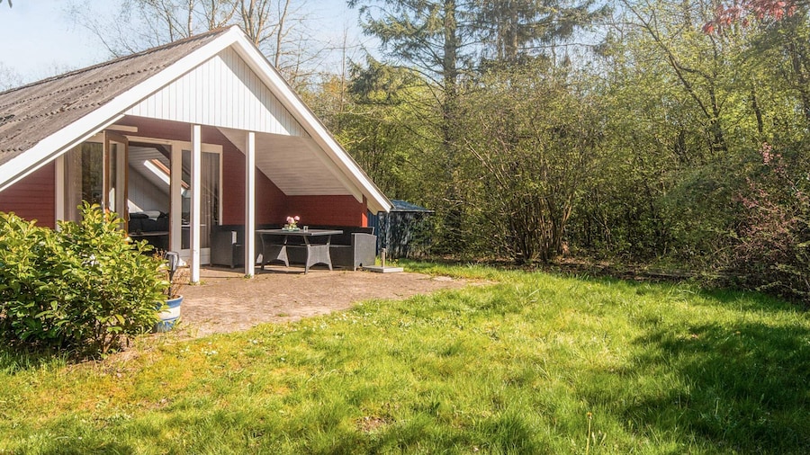 6 Person Holiday Home in Toftlund
