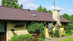Exterior - Traditional Holiday Home in Højby With Terrace (Hojby)