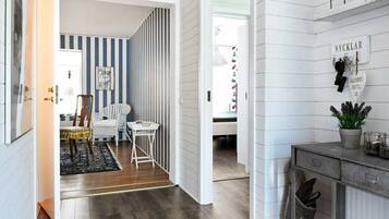 3 bedrooms, individually furnished