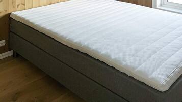 3 bedrooms, individually furnished