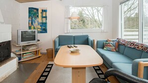 DVD player - Peaceful Holiday Home in Ebeltoft With Terrace (Ebeltoft)