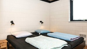 4 Schlafzimmer, Babybetten