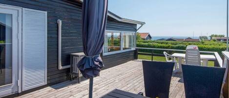 Rumah | Tempat makan outdoor