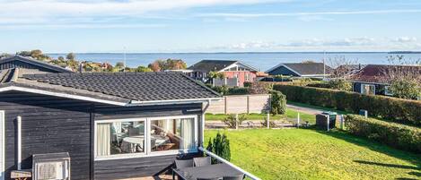 House | Water view