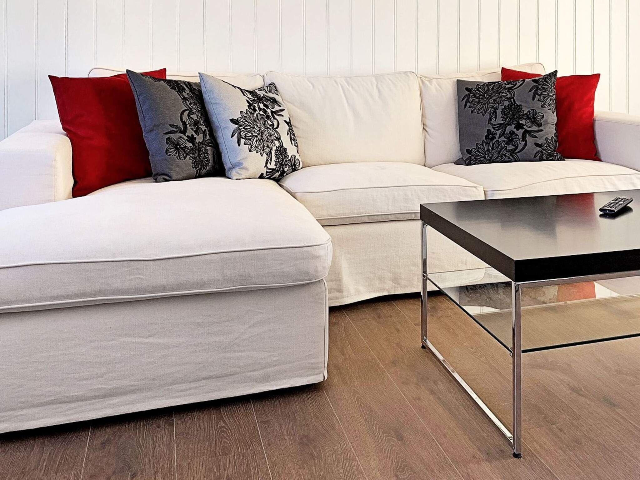 3 bedrooms, individually furnished